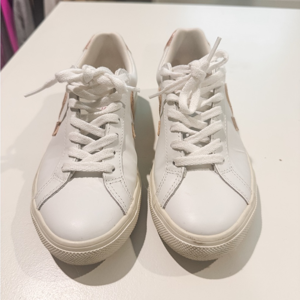 Veja campo leather sneakers with rose gold metallic detailing, US 5 / EUR 36 - Picture 6 of 8